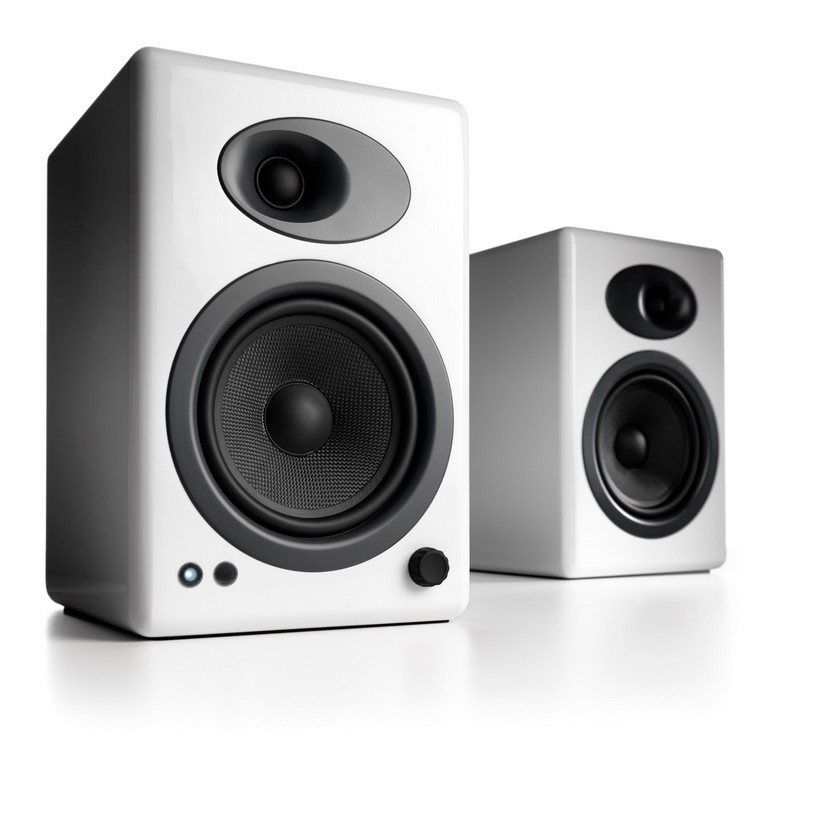 Audioengine 5+ Powered Bookshelf Speakers Pair Hi-Gloss White (90021910) - OPENED BOX 79678