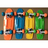 Games-Leisure-YW-Short-skateboard-Green-1