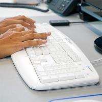 Keyboards-Seal-Shield-Seal-Storm-Washable-Wired-Membrane-Keyboard-White-STWK503-1