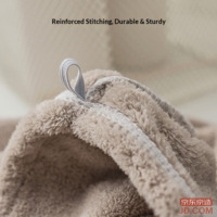 68a9f8499b7b0dec-f-w_200