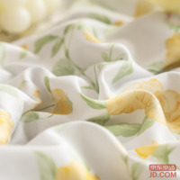 4cfb5703ae37d3fd-w_200