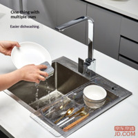 f018490b7caadf48-f-w_200