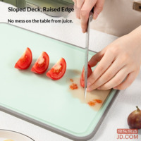 8eb2fdaf303be561-f-w_200