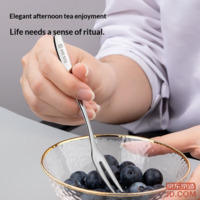 dc761a342c480315-f-w_200