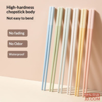 5b0fc5da81b01660-f-w_200