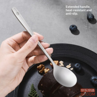 276a73e19bee8235-f-w_200